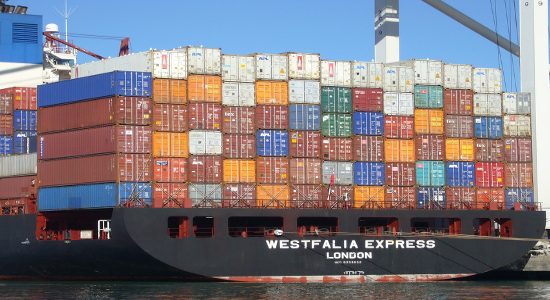 Container-cargo-ship-by-Jim-Bahn