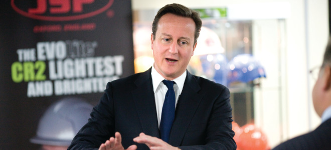 David Cameron backs F1 in Schools initiative