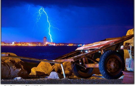 A big lightning bolt - picture by Moyan Brenn on Flickr