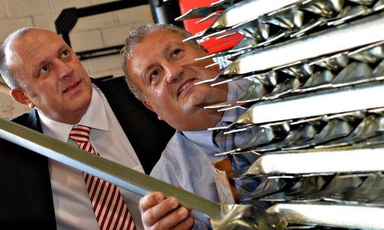 Image L to R: Shaun Ingram (QTS) & James Bosworth (MAS).