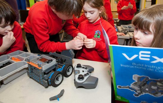 VEX Robotics, in partnership with FANUC, new robotoics syllabus