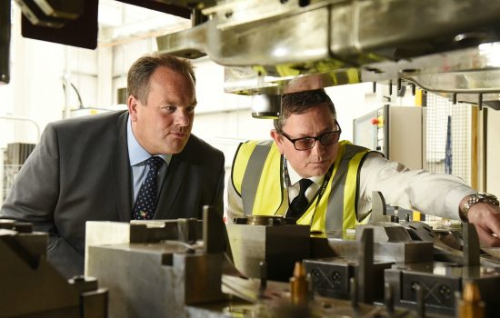 Adrian Haller, Bruderer (L) and Martin Hinkley, Sertec.