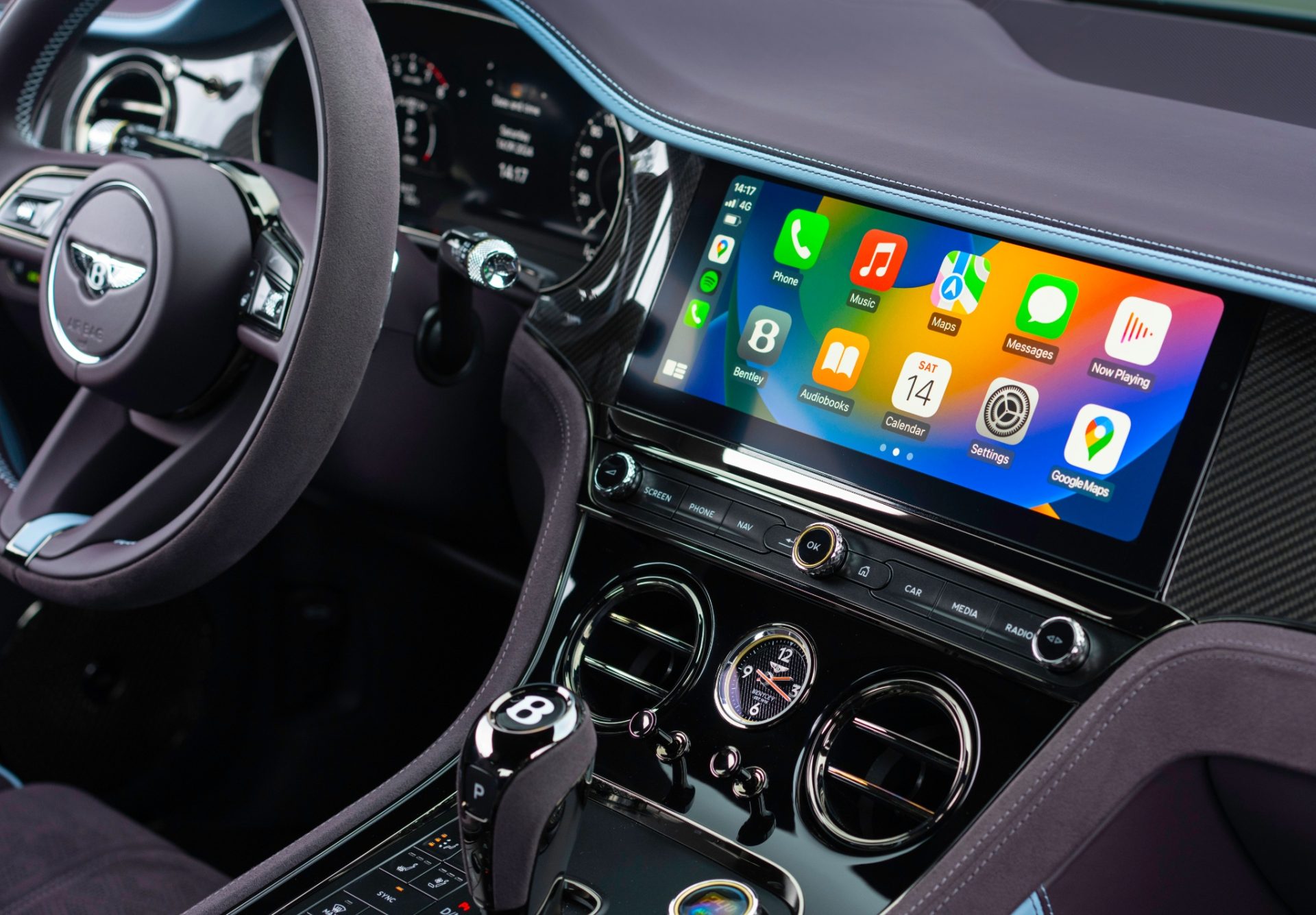 Bentley Bentayga Speed - interior connectivity (1)