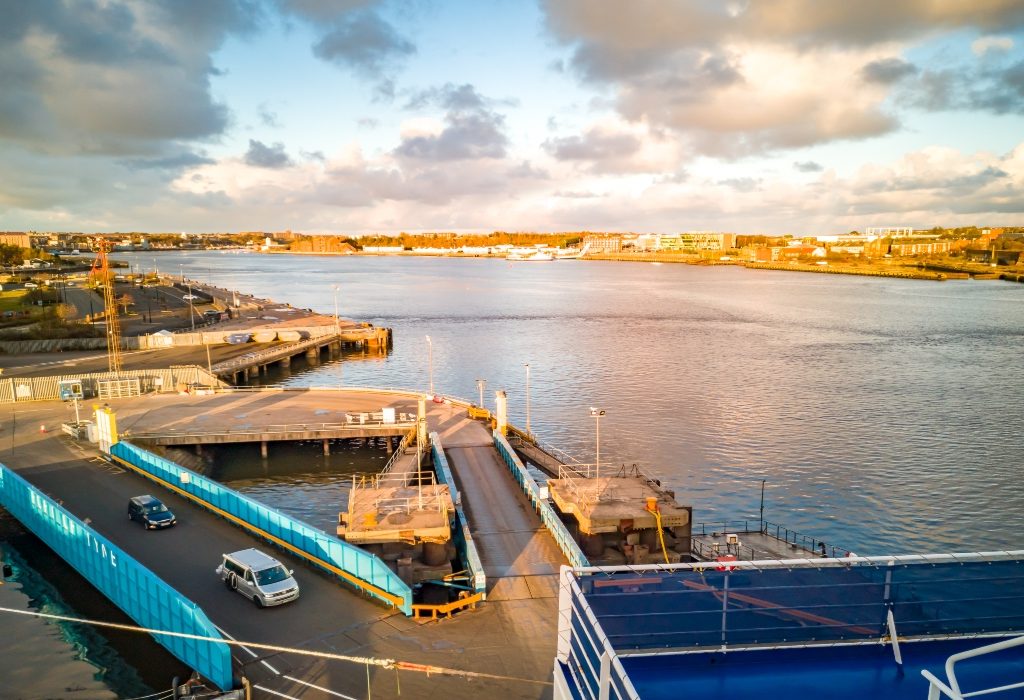 Government backs autonomous container transport trial at Port of Tyne shutterstock_1334624498