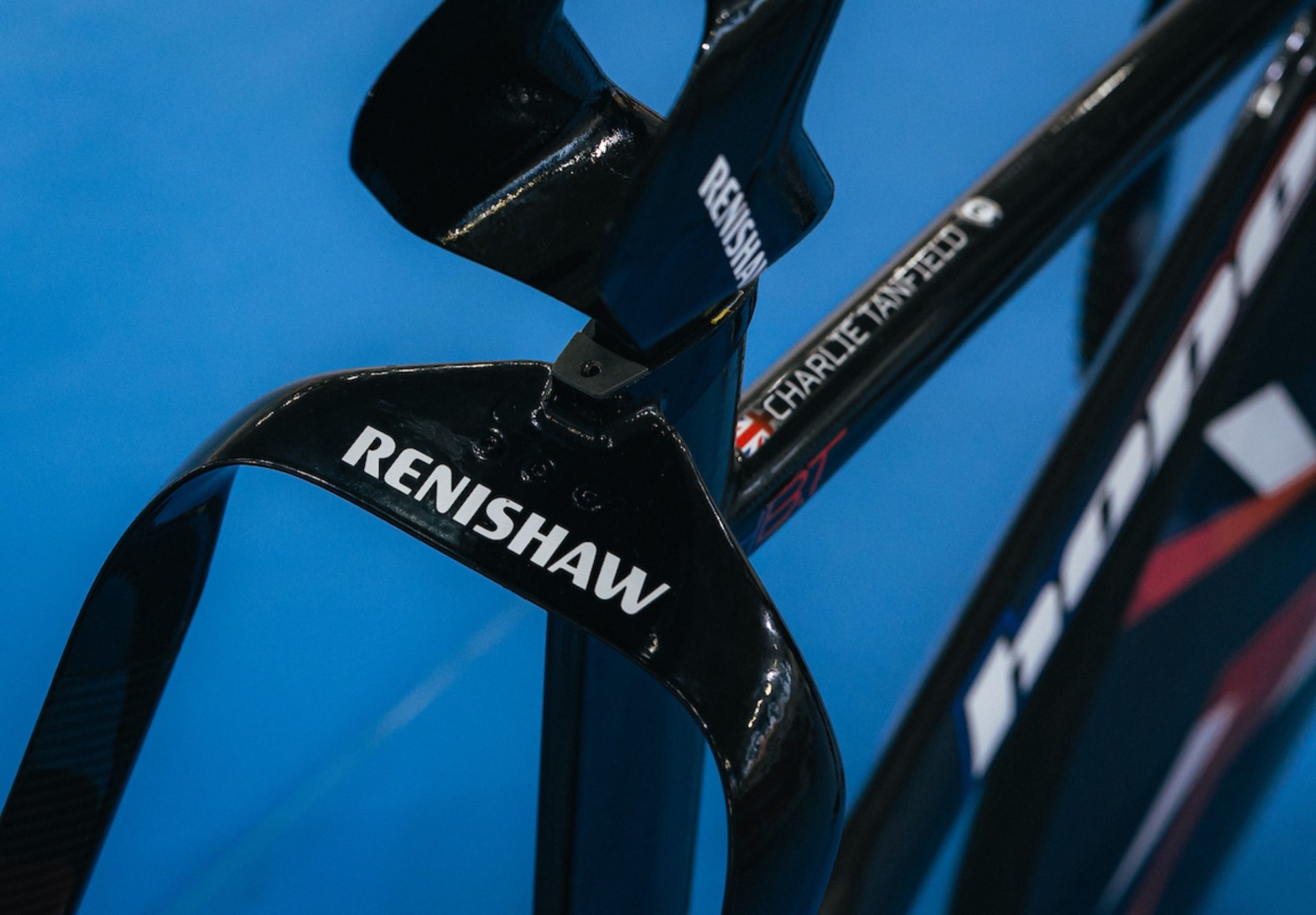 By working closely with the British Cycling engineering team, Renishaw’s additive manufacturing team developed components with complex geometries and weight-to-strength ratios that traditional manufacturing cannot achieve