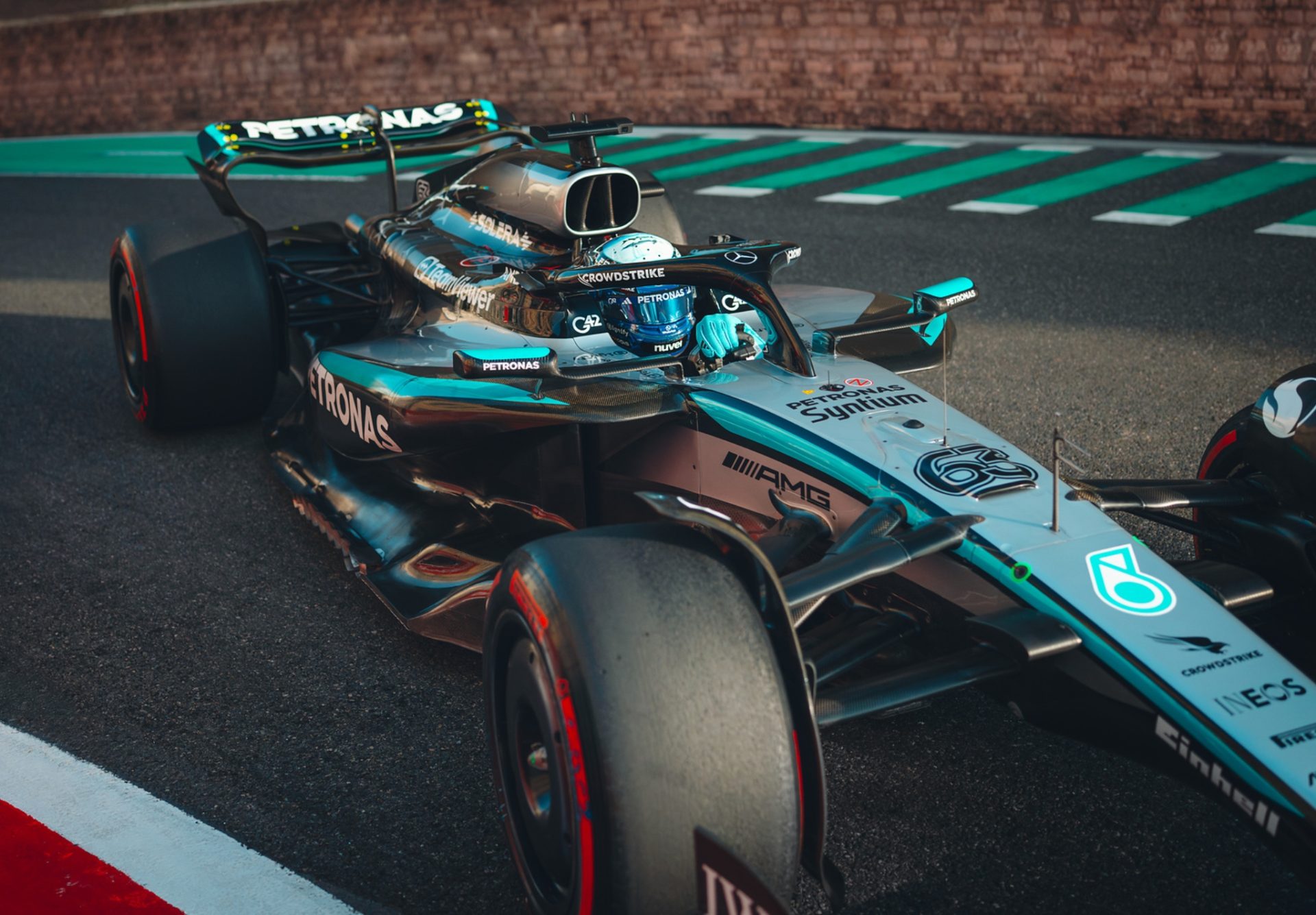 Mercedes-AMG PETRONAS pioneers bio‑based carbon fibre in F1
