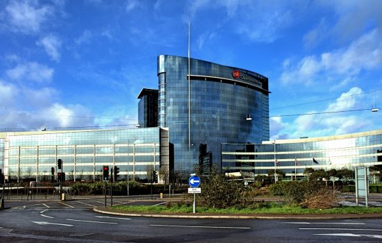 GSK Headquarters on the Great West Road in Brentford, United Kingdom. Image credit: licensed under the Creative Commons Attribution-Share Alike 3.0 Unported license.