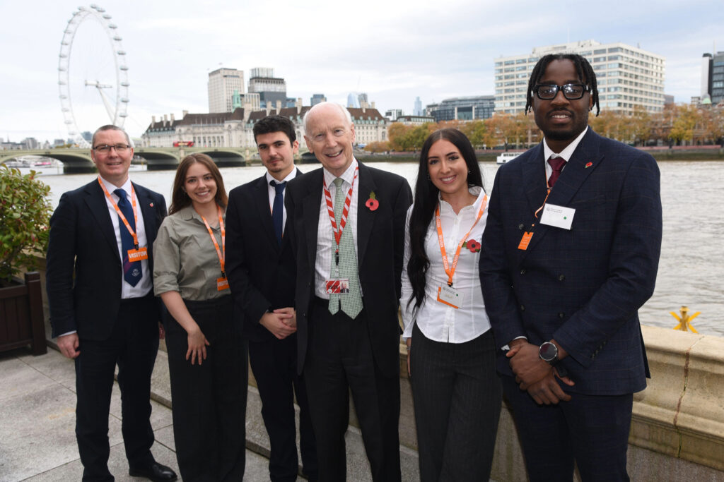 Babcock signs partnership with Royal Academy of Engineering to support skills development