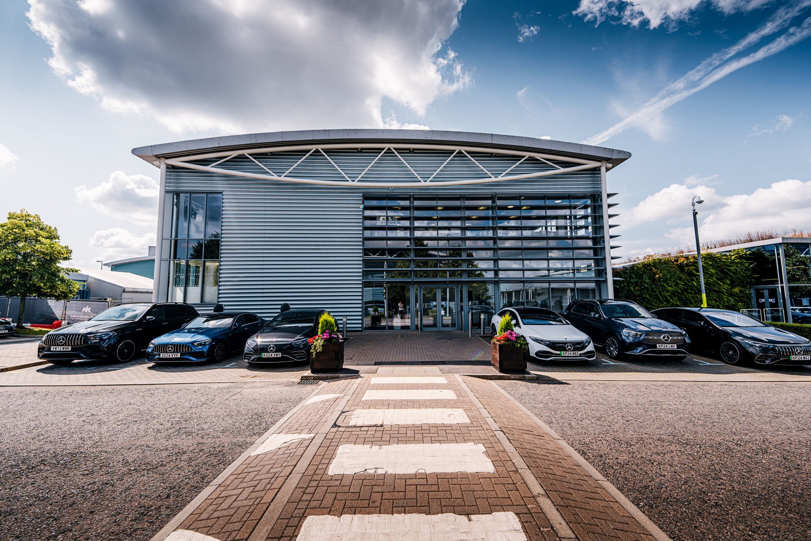 Mercedes electric vehicle investment to create over 150 British Jobs