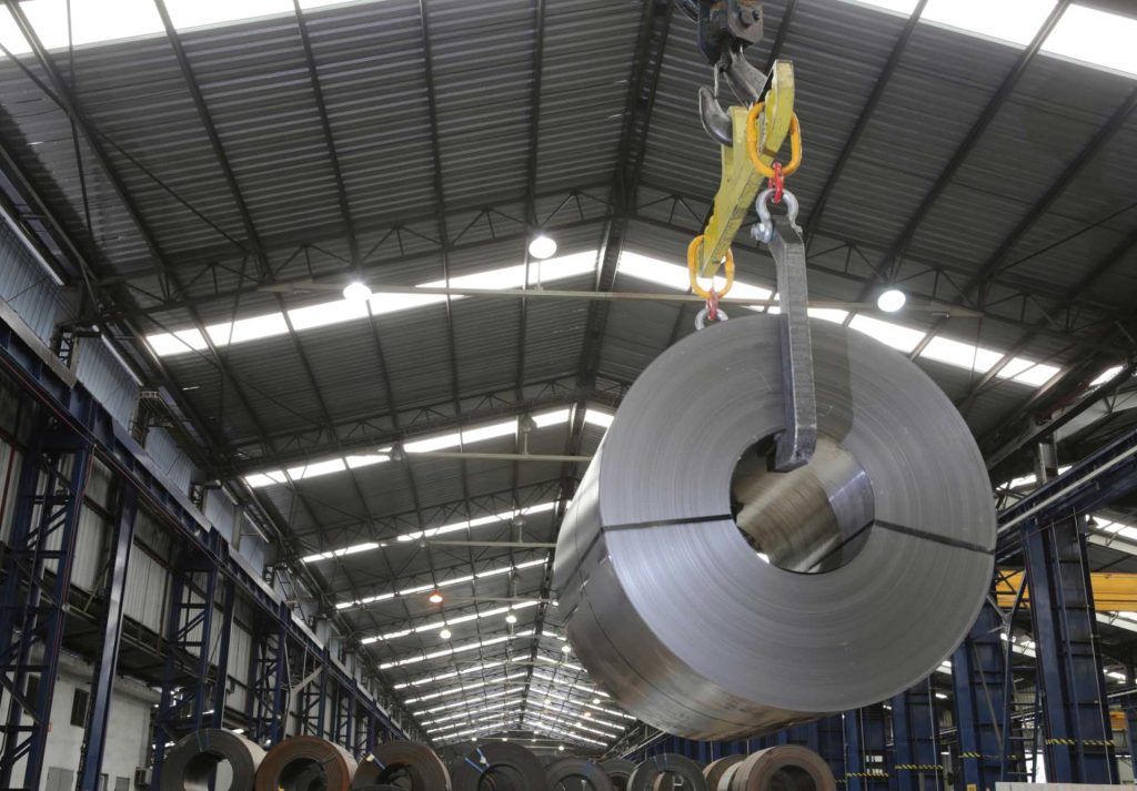 The Mayor of Greater Lincolnshire, Andrea Jenkyns, has formally signed the UK Steel Charter at British Steel’s site in Lincolnshire, demonstrating a clear commitment to supporting the use of UK-made steel in public projects across the region.