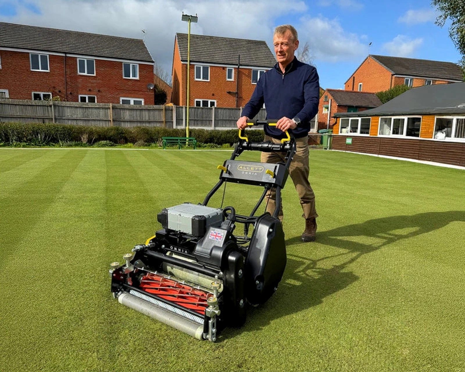 British mower manufacturer Allett transitions professional turf platform to battery-first design