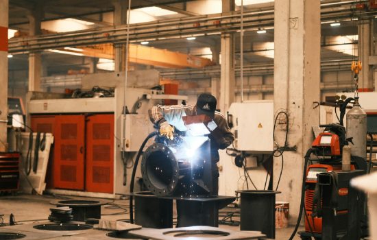 UK companies could do more to strengthen critical supply chains, report finds